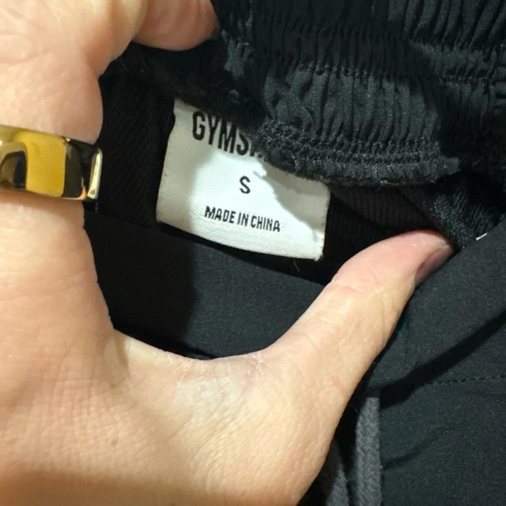 Gymshark Pants Mens Adult Small Black Athletic Windbreaker Logo Joggers